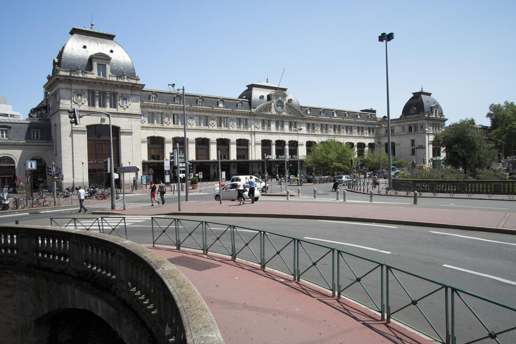 Hotel De Bordeaux Toulouse Exterior foto